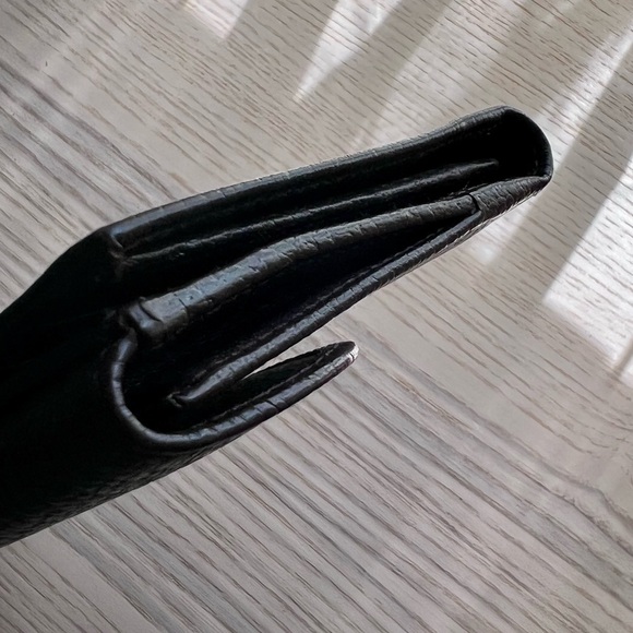 Gucci Long Bifold Wallet, Vintage Buckle Clasp - Picture 11 of 11